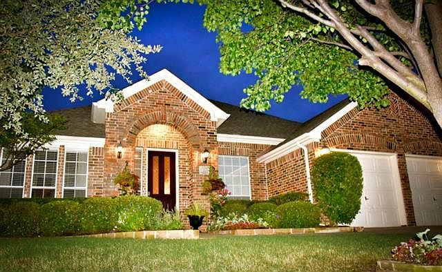 1st image of 1111 Whispering Oaks Dr