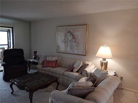 4th image of 2606 NW 104th Ave APT 305