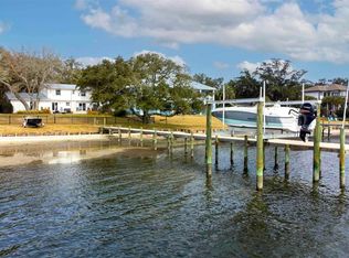 4429 Soundside Dr, Gulf Breeze, FL 32563