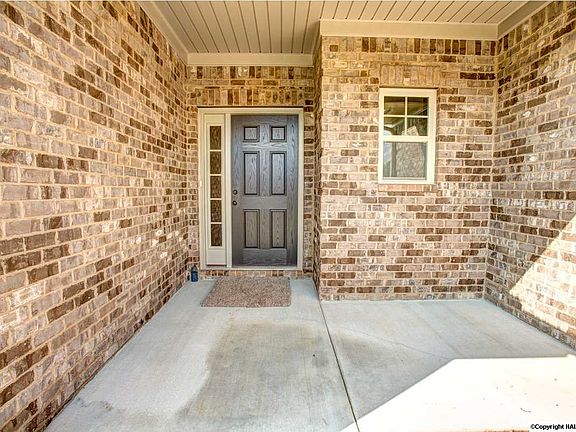 4th image of 102 Birch Falls Dr