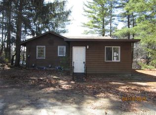 39 Edgewood Ext, Mansfield, CT 06250