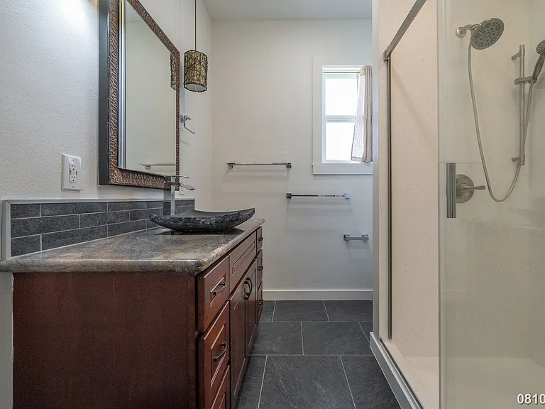 611 Kaiemi St — Photo 18