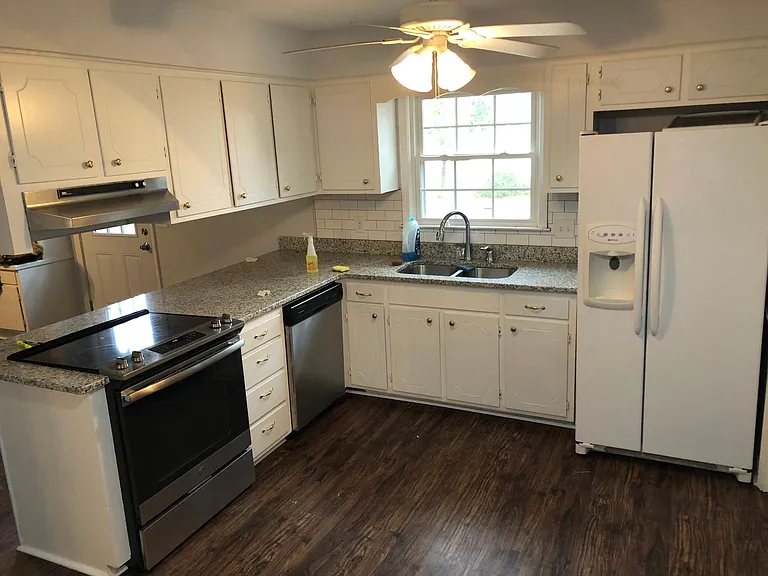 310 W Blackbeard Rd — Photo 13
