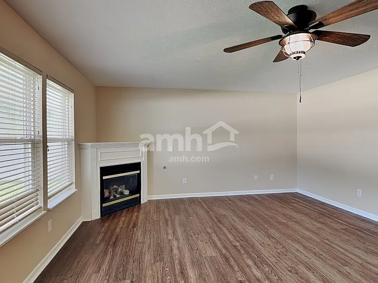 1773 Salina Dr — Photo 7
