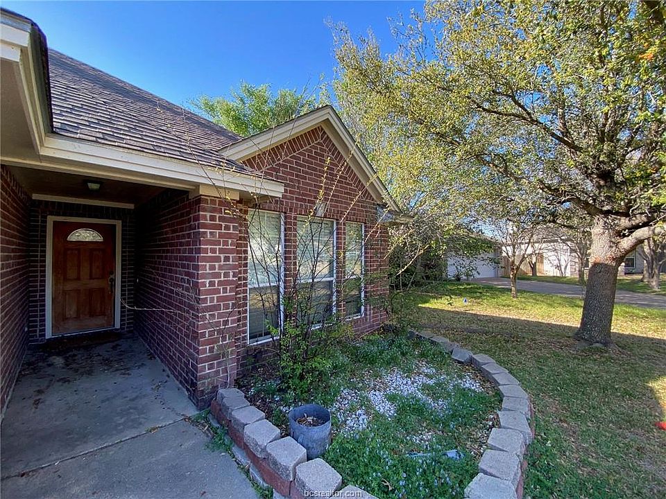 1st image of 4417 Pickering Pl