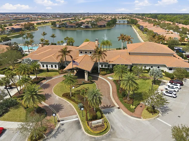 12882 SW Taranto Way — Photo 37