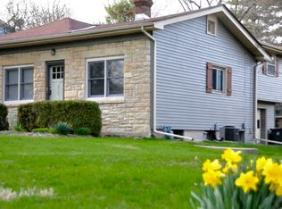 815 Kendall St, Geneva, IL 60134