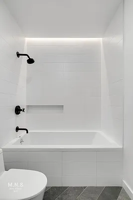 Rented by MNS | media 8