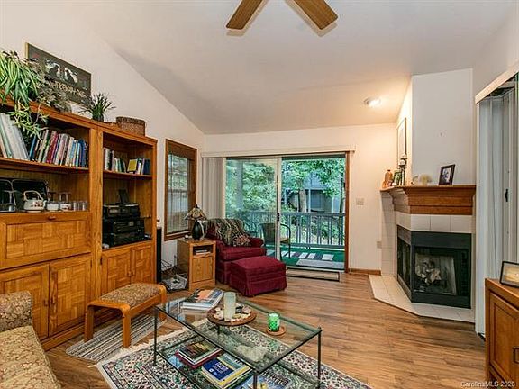 4th image of 174 Laurel Park Pl