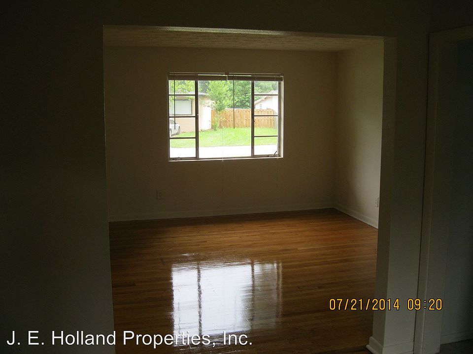 2nd image of 6202 Terry Parker Dr N