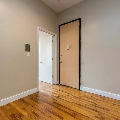 Rented by Nooklyn NYC LLC | media 4