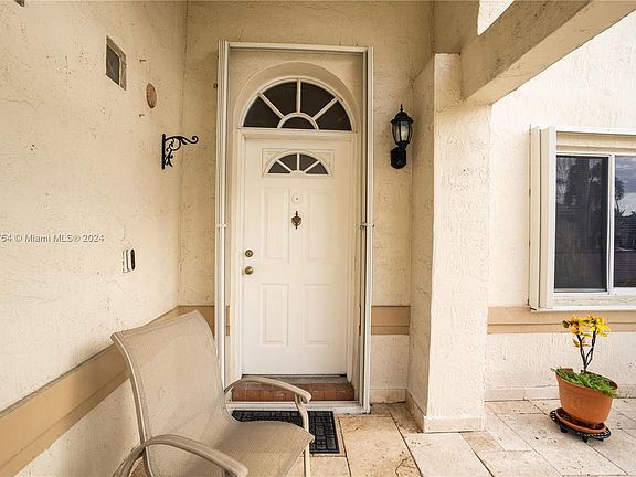 5th image of 141 NW 187th Ave