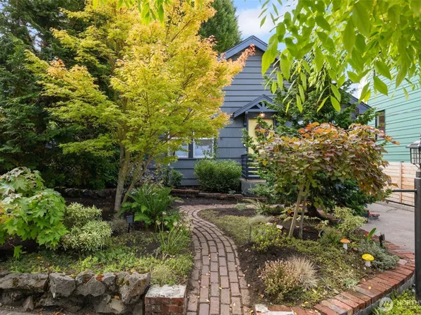 3753 SW Austin Street, Seattle, WA 98126