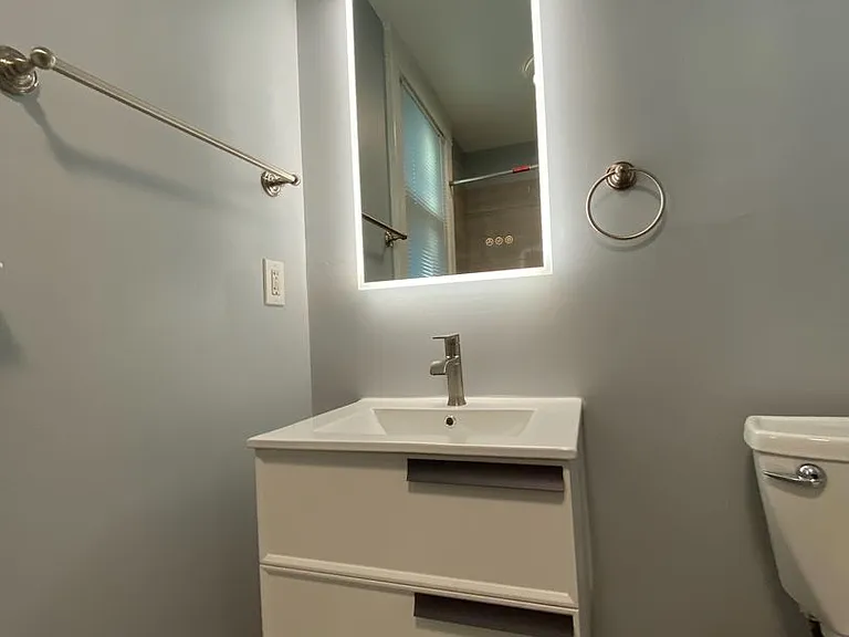 8 Harding — Photo 8