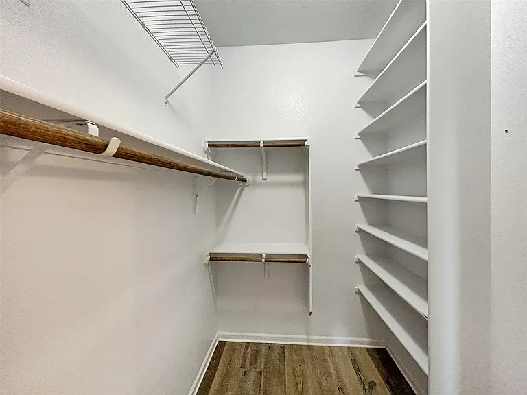 558 Bridgestone Way — Photo 24