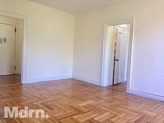 Rented by Mdrn Residential | media 1