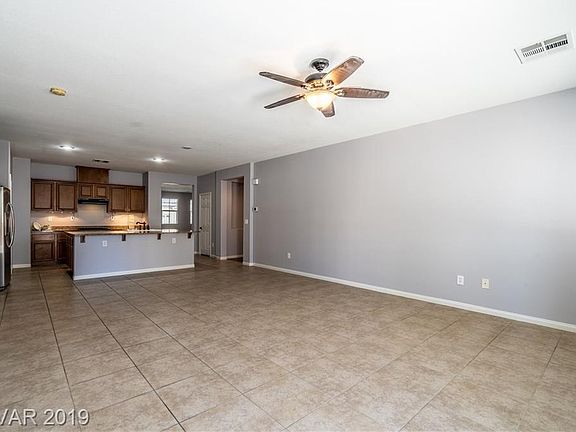 5th image of 105 Summit Creek Ave