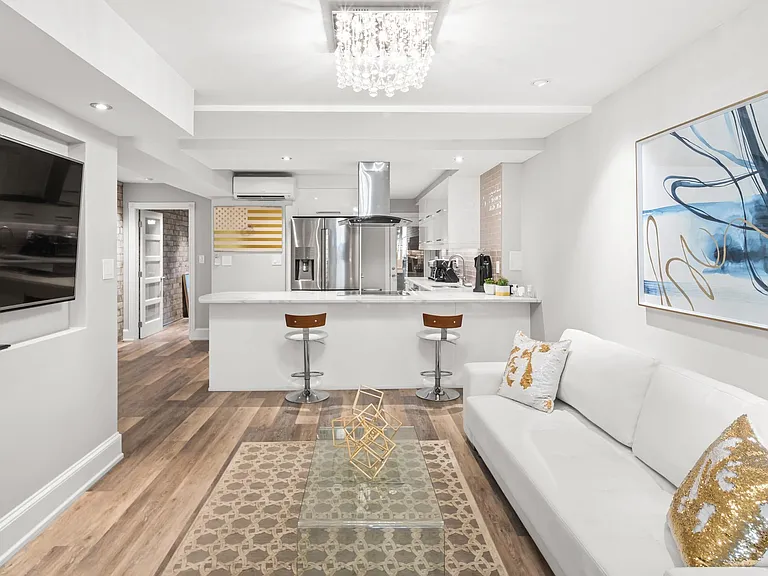 506 Seward Sq SE #1 — Photo 11