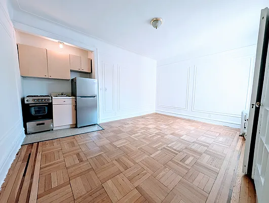 159 Eastern Parkway #6N in Prospect Heights, Brooklyn | StreetEasy