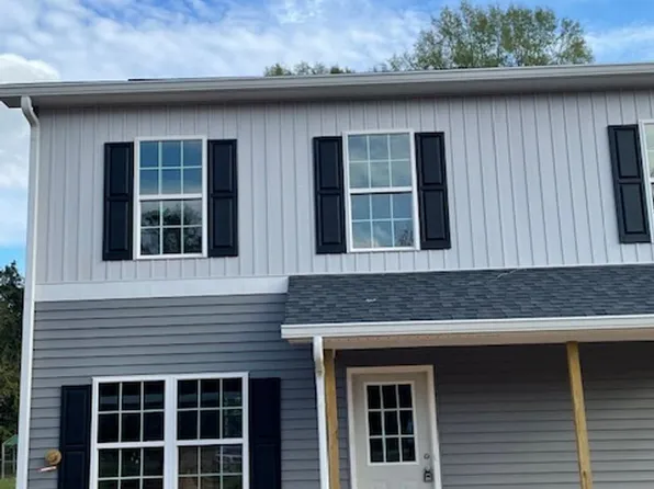 !! Get $500 Off !! 3br 2.5ba Home W/ Updated Kitchen Stainless Appliances Assigned Parking In Sal..., 1207 Davis St #3, Salisbury, NC 28146