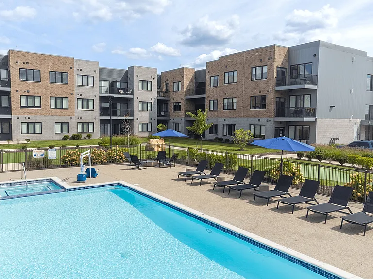 The Gem Apartments — Photo 34
