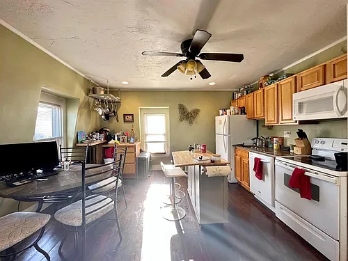 145 Highland Ave Photo 1
