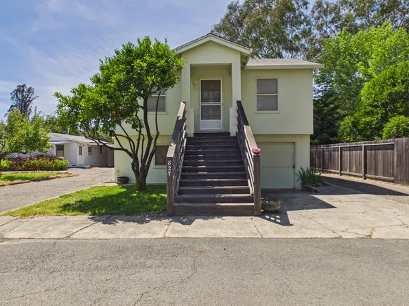 827 Healdsburg Ave, Healdsburg, CA 95448