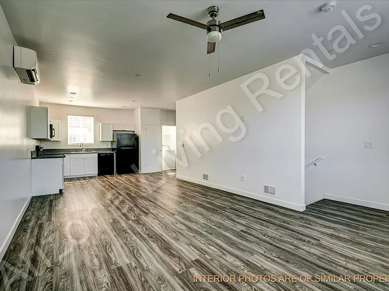 2132 Moyo Dr — Photo 6