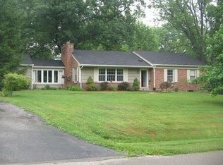 322 Fieldcrest Ln, Loveland, OH 45140