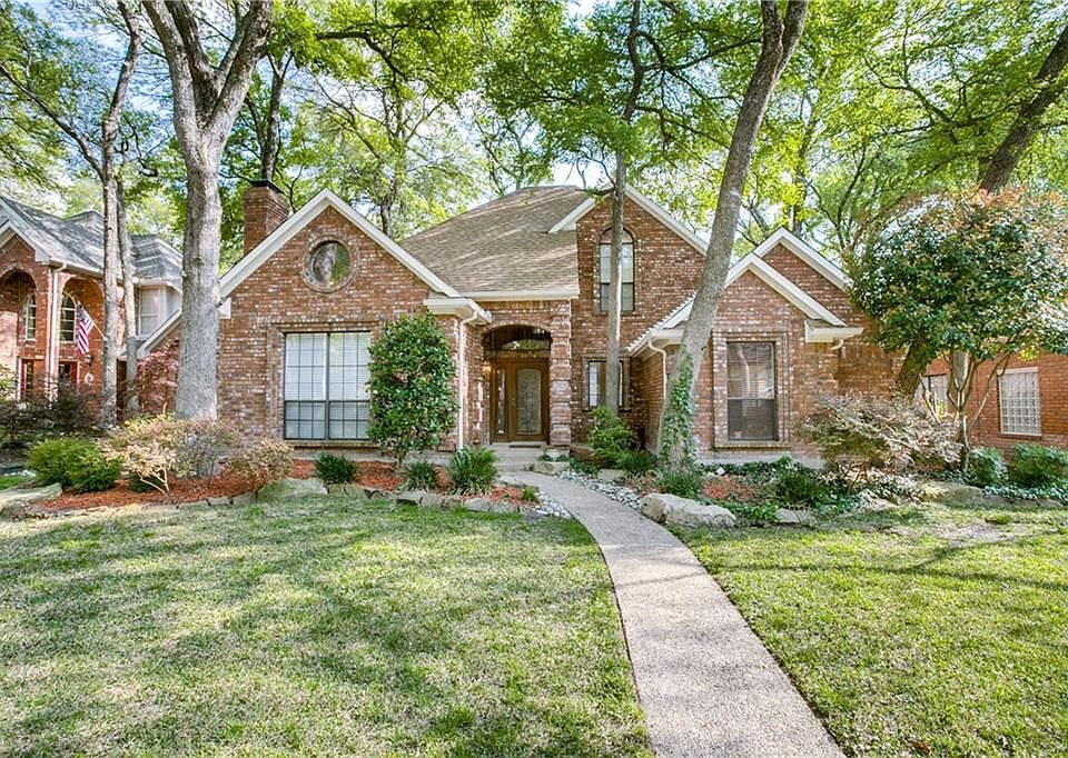 1st image of 818 Singing Hills Dr