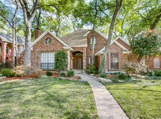818 Singing Hills Dr, Garland, TX 75044