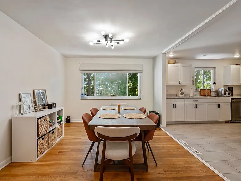 6581 Rosemoor St — Photo 7