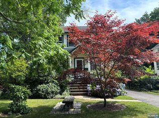 290 Windsor Rd, Englewood, NJ 07631