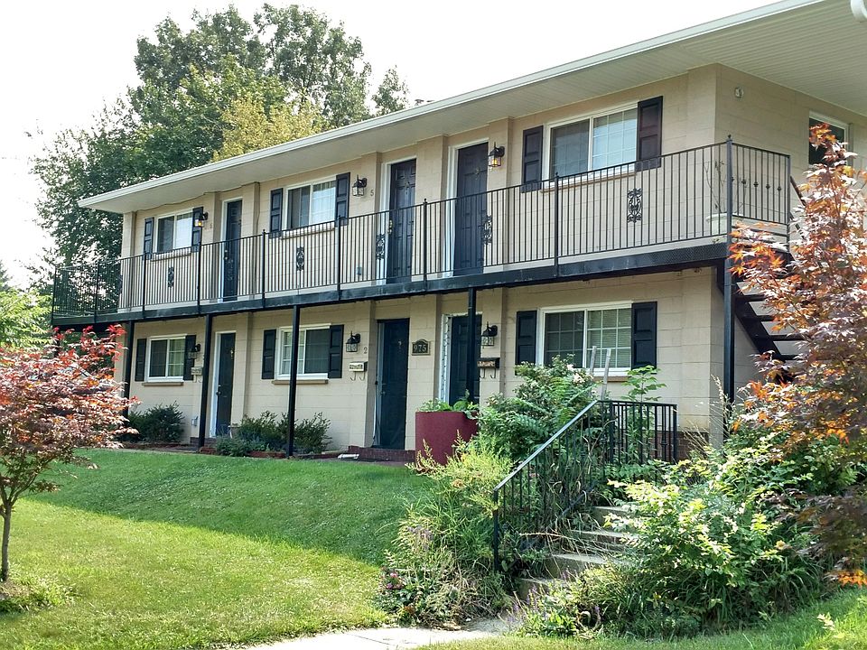 1st image of 975 Mooberry St APT 4