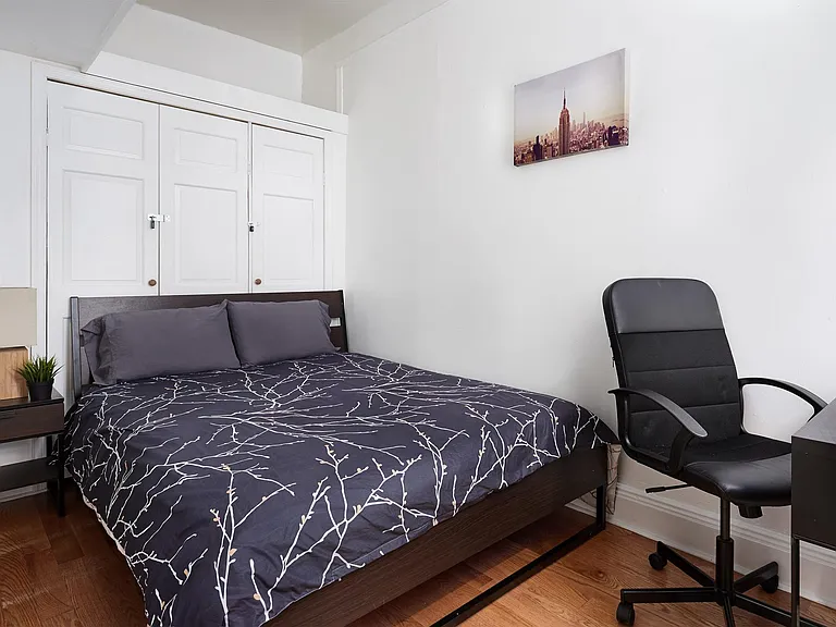 337 Grove St #4 — Photo 5