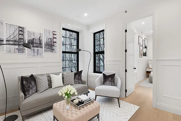 Rented by Manhattan Residential Inc. | media 12