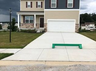 123 Knobby Hook Dr, Hanover, PA 17331