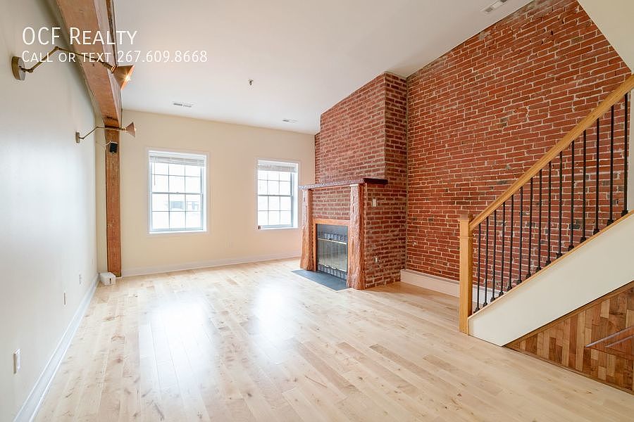 1st image of 5056 N Front St #502