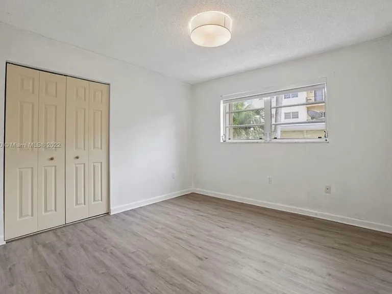 860 Euclid Ave #208 — Photo 42