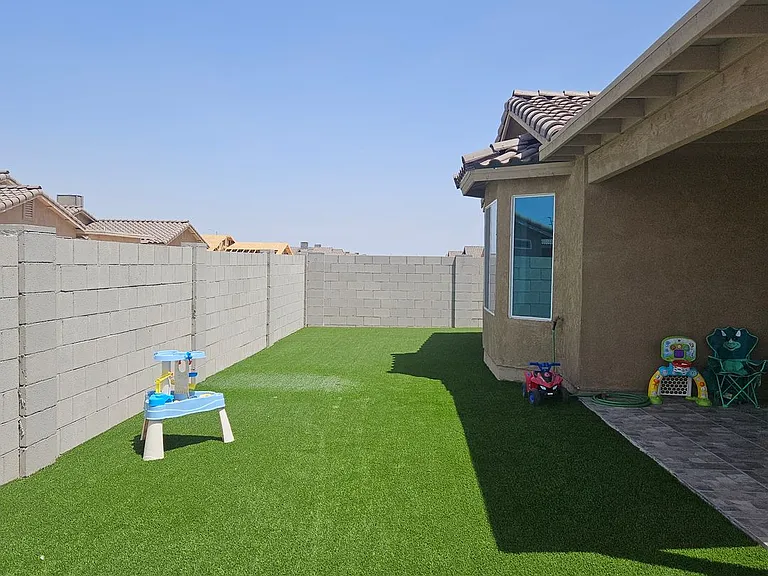 4710 S Cedar Ave — Photo 19