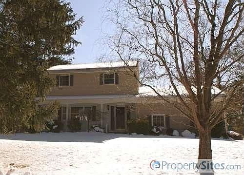 1st image of 4 Cooper Ct