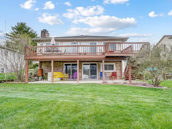 2341 Pawnee Dr, London, OH 43140