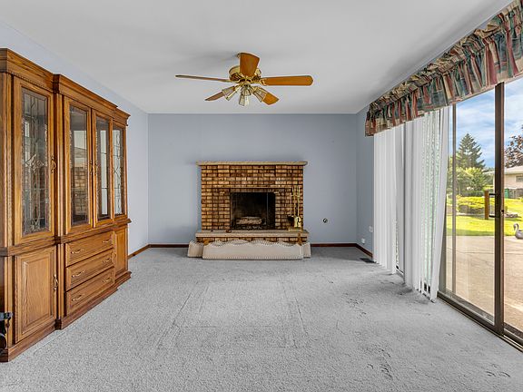 3rd image of 7736 W 157th Pl