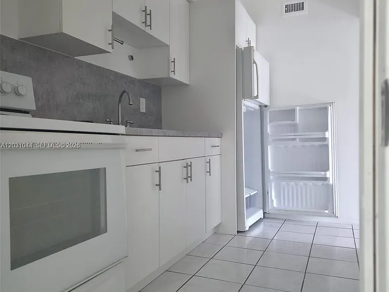 1610 Liberty St #1 — Photo 16