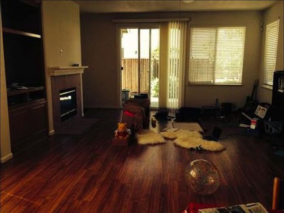 4th image of 922 Mouton Cir
