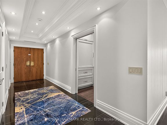 4th image of 1166 Bay St #Penthouse 1