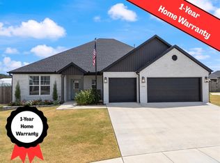 2000 Myrrh Pl, Bentonville, AR 72713