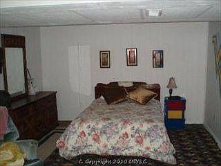 3rd image of 239 Meadowlark Ln