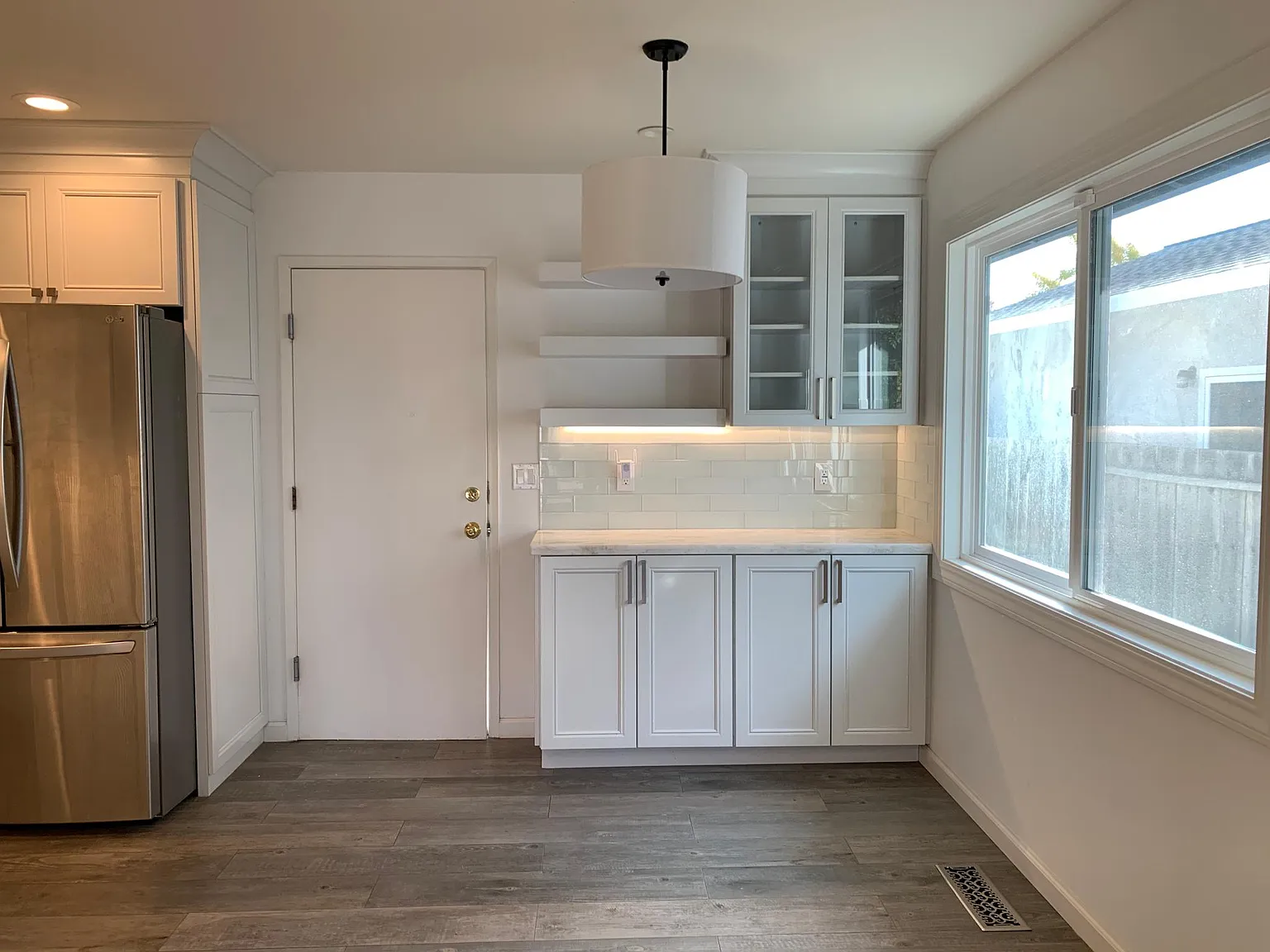873 Durshire Way — Photo 4