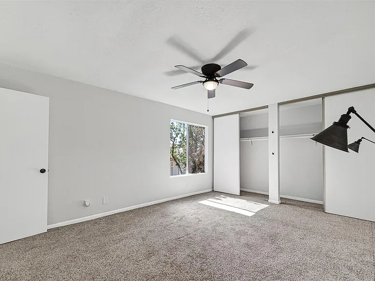 8046 Ellinger Ln — Photo 30